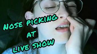 FETISH NOSE PICKING, PLAY WITH MY SNOTS (Shanaxnow)