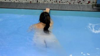 just enjoying in a pool (NinaDoll)