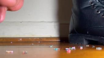 Giantess Boot Smashing (Pink Foxx)