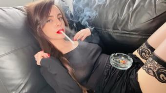 Red Nails/ Red Lipstick/ VS120s (Dani Lynn)