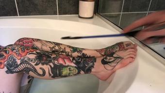 Tigerlillysuicide Foot Domination (TigerLillySuicide)