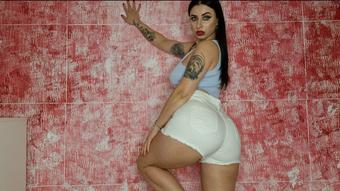 Evil Handjob (Alpha Diva Alexandra)