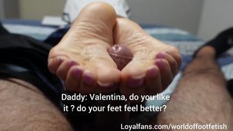 World Of Foot Fetish - Step-Father'S Day - Step Daughter Gives A Perfect Unaware Footjob (World Of Foot Fetish)