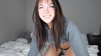 Milliemillz College Girl Gives You Cei Encouragement (MillieMillz)