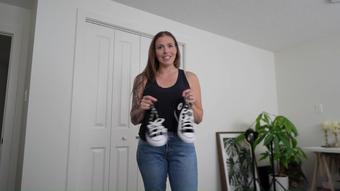 Mommy Bought Chucks (yogabella)