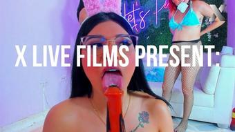 Lesbian Whores Fuck Each Other With A Di (Xlivestudio)