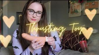 Caityfoxx Thrusting Dildo Review (CaityFoxx)