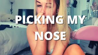 Nose Pick Fetish (HollyKitten)