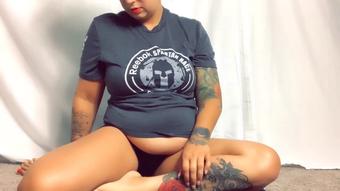 Oiled Belly (Drea_xoxo)