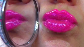 Glossy Pink Mesmer Lips (Goddess Vanessa)