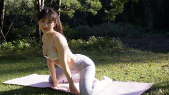 Free Yoga and stretching in nature (wasianbby20)