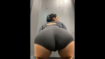 Sweaty Gym Session (Vidiverse)