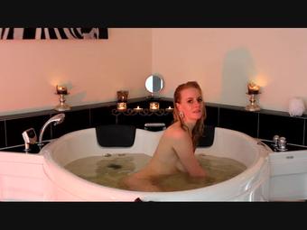 Join me in the bath - August 06, 2014 (WildestKitten)