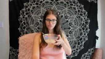 Meganholly00 Cereal Mukbang (meganholly00)