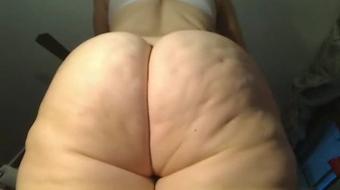 Longtoesally Bbw Butt Flexing (LongToeSally)