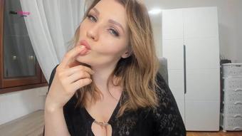 Sensual tongue tease with joi (Honey Barefeet)