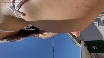 Meganmarxxx Poolside Strip Tease And Skinny Dipping (MeganMarxxx)
