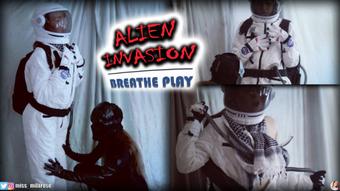 Breath Play: Alien Seduces Astronaut (MissMilaRose)