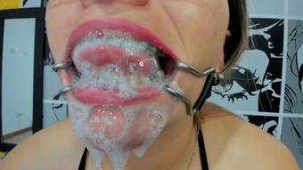 Saliva Goddess: Worshipper of Saliva Close-up (Coconutsex)